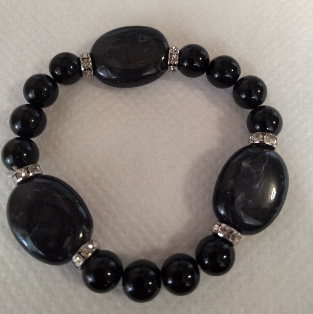 Little Girls stretchy bracelet